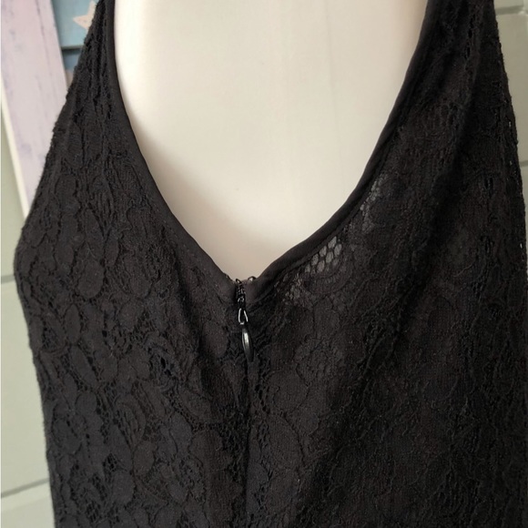 💕Laundry by Shelli Segal black lace sleeveless top with back cutout - Picture 8 of 15